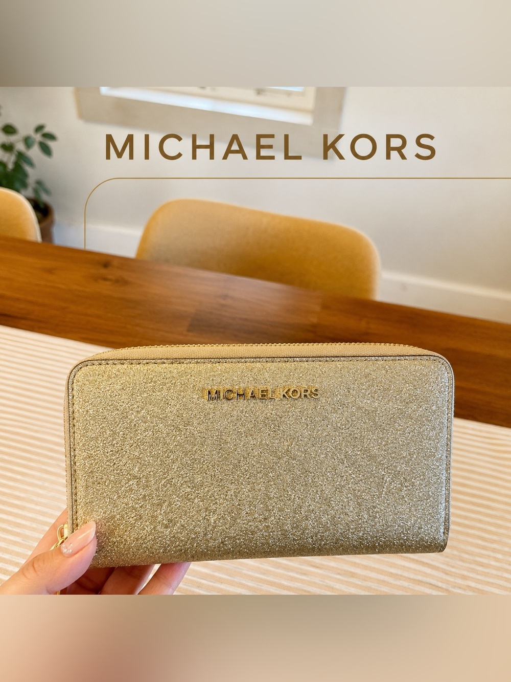 ✨MICHAEL KORS Glittery Gold Zip-Around Wallet